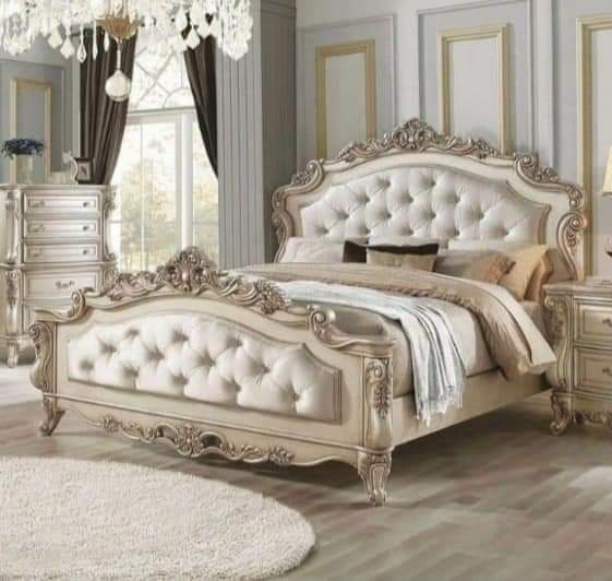 Wood Carved Beds Manufacturers in Dehradun